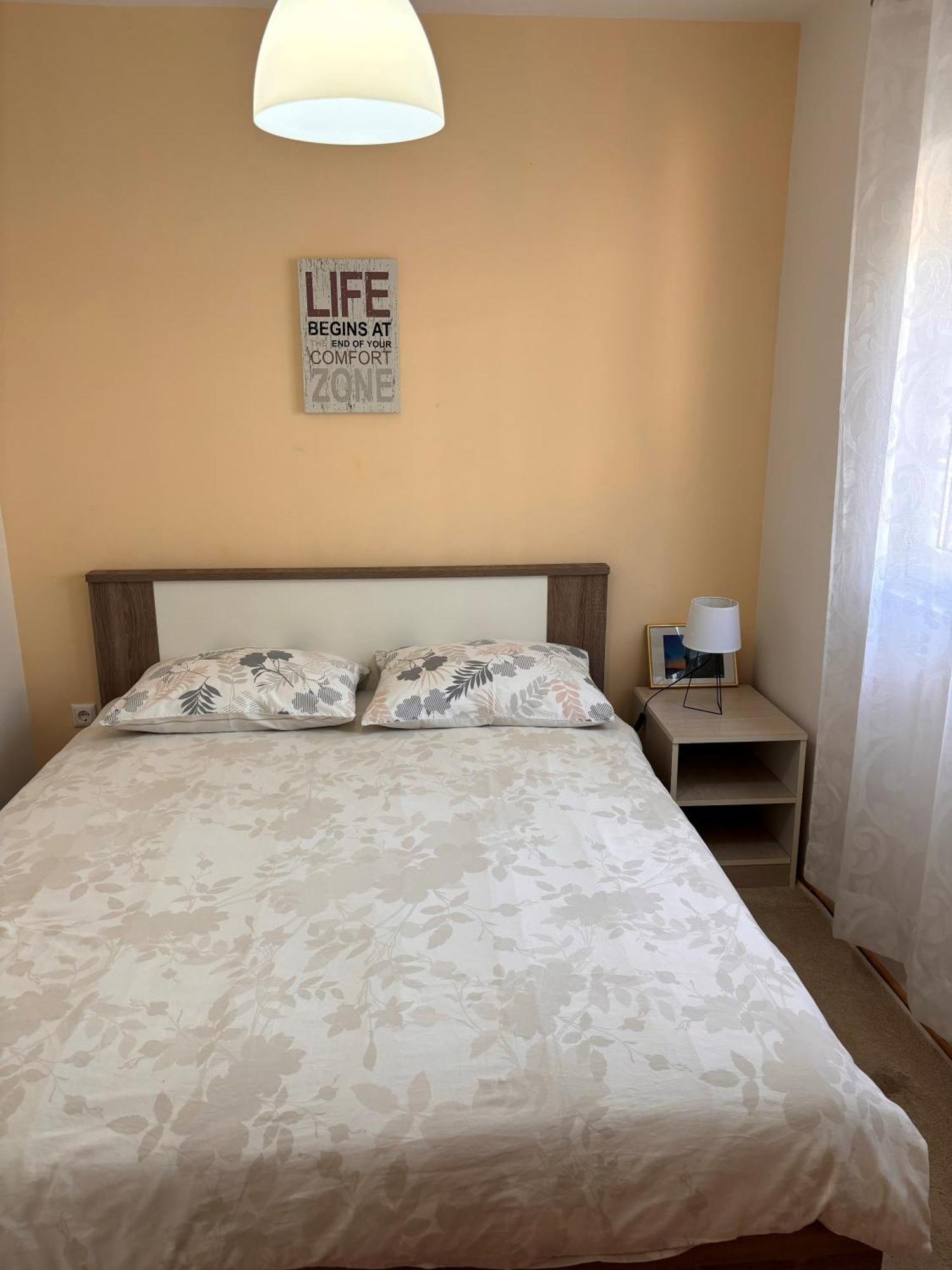 Apartmani Knezevic Posedarje Eksteriør billede