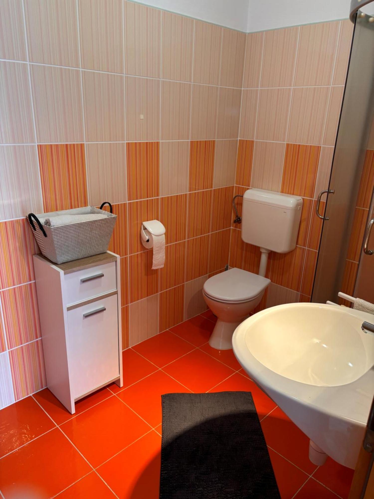 Apartmani Knezevic Posedarje Eksteriør billede